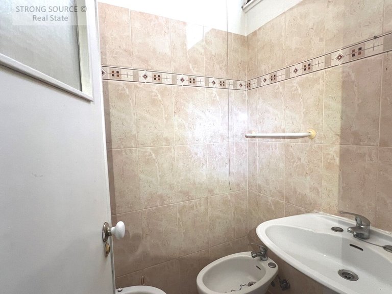 Apartment for Sale in Estrela, Lisbon 14