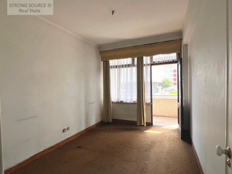 Apartment for Sale in Estrela, Lisbon 37