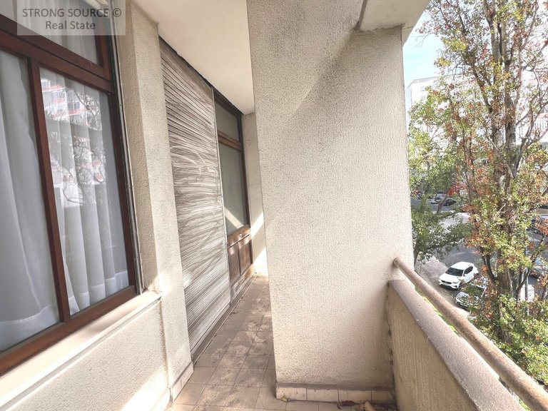 Apartment for Sale in Estrela, Lisbon 38