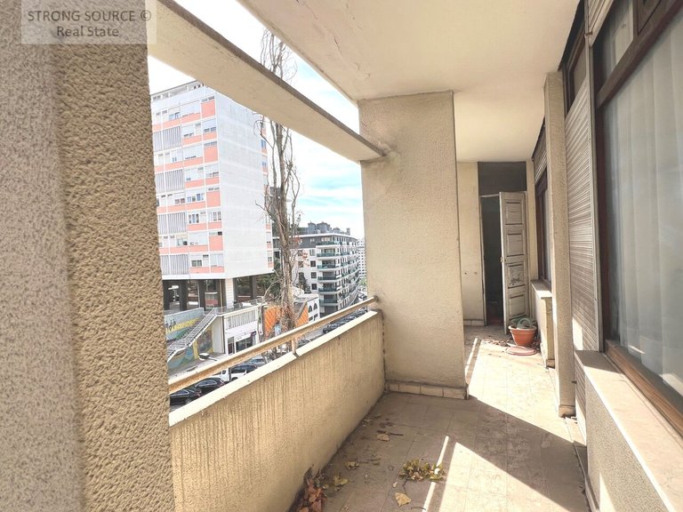 Apartment for Sale in Estrela, Lisbon 41