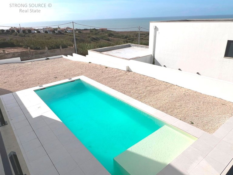 Villa for Sale in União Das Freguesias De Lourinhã E Atalaia, Lourinhã 6
