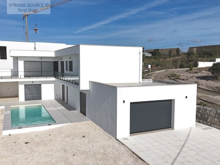 Villa for Sale in União Das Freguesias De Lourinhã E Atalaia, Lourinhã 9