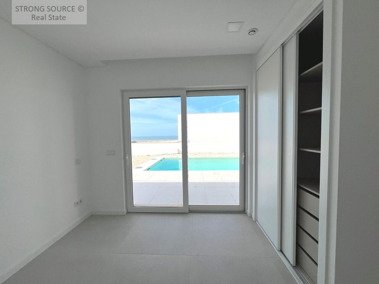 Villa for Sale in União Das Freguesias De Lourinhã E Atalaia, Lourinhã 24
