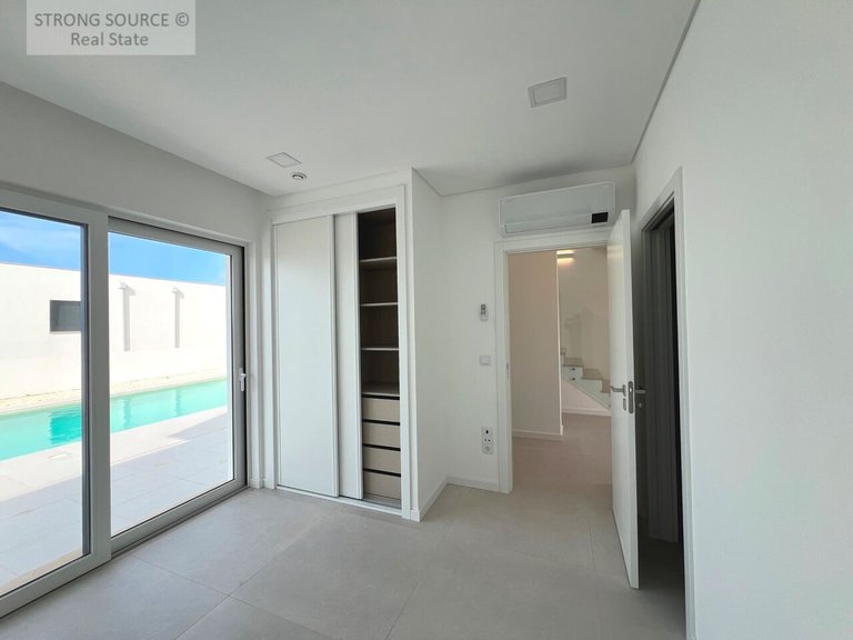 Villa for Sale in União Das Freguesias De Lourinhã E Atalaia, Lourinhã 29