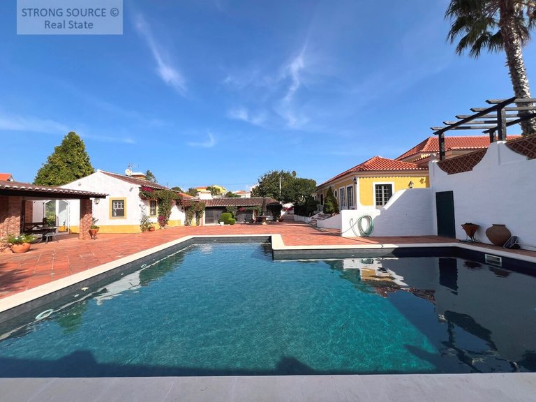 Country House for Sale in Carvalhal, Bombarral 2