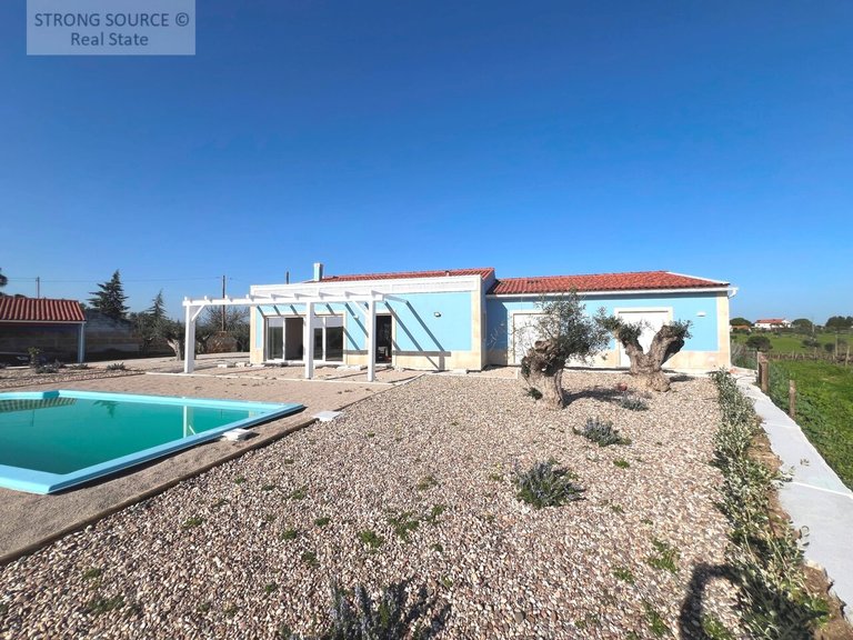 Country House for Sale in São Vicente Do Paul, Santarém 3