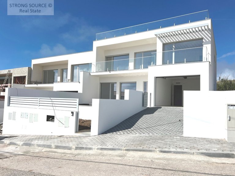 Villa for Sale in Arredores, Colares, Sintra 3
