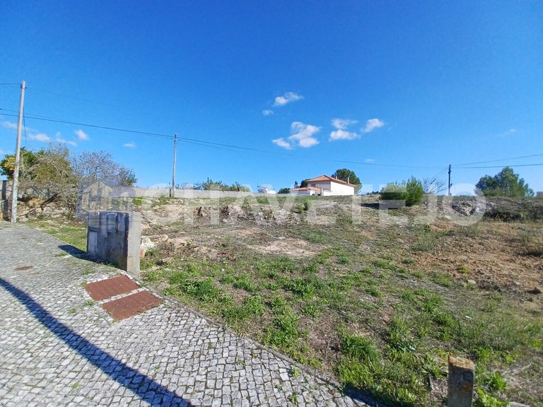 Plot for Sale in União Das Freguesias De Tomar (são João Batista) E Santa Maria Dos Olivais, Tomar 1