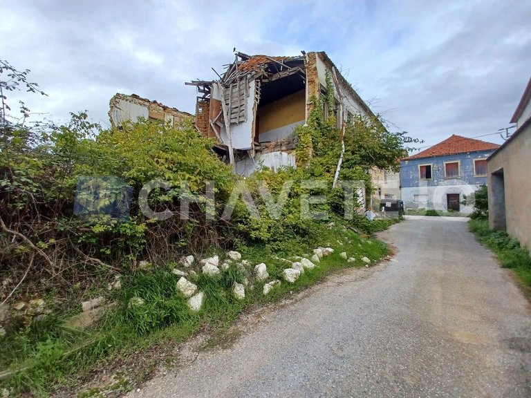 Commercial for Sale in União Das Freguesias De Madalena E Beselga, Tomar 4