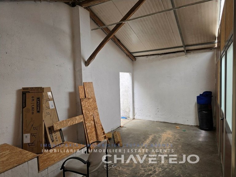 Commercial for Rent in União Das Freguesias De Tomar (são João Batista) E Santa Maria Dos Olivais, Tomar 4