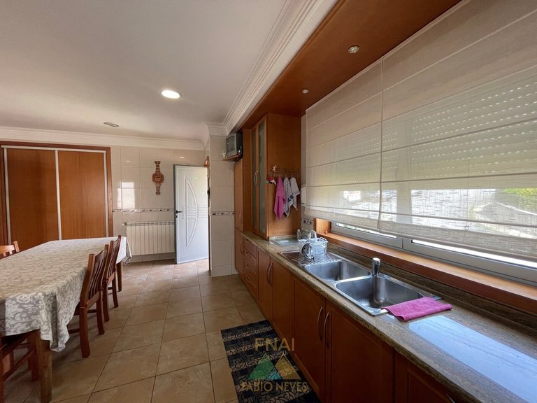 Villa for Sale in Arcozelo, Ponte De Lima, Portugal 9