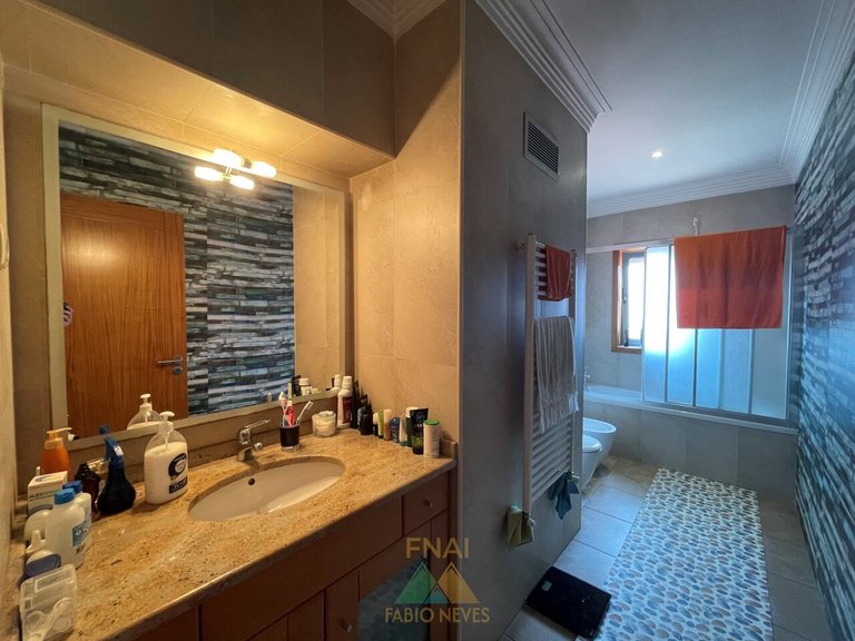 Villa for Sale in Arcozelo, Ponte De Lima, Portugal 13