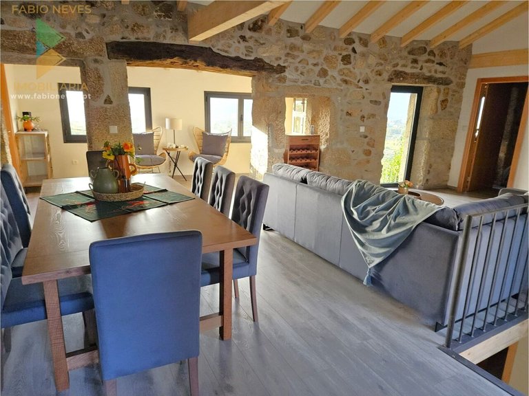 Villa for Sale in Ázere, Arcos De Valdevez, Portugal 16