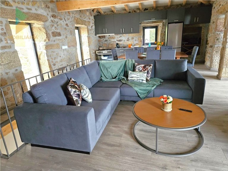 Villa for Sale in Ázere, Arcos De Valdevez, Portugal 8