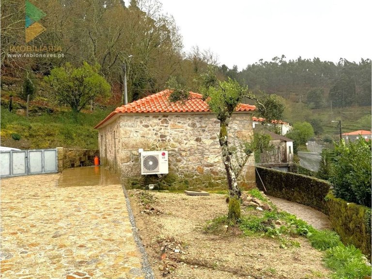 Villa for Sale in Ázere, Arcos De Valdevez, Portugal 37