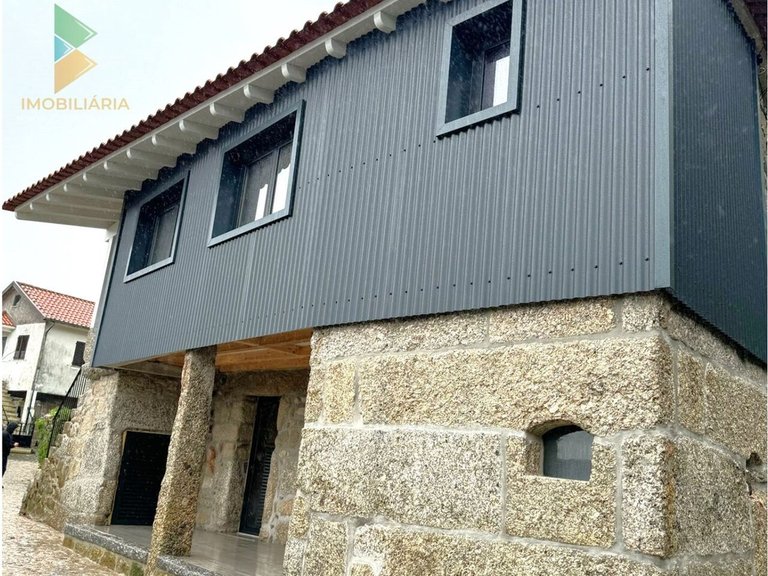 Villa for Sale in Ázere, Arcos De Valdevez, Portugal 2