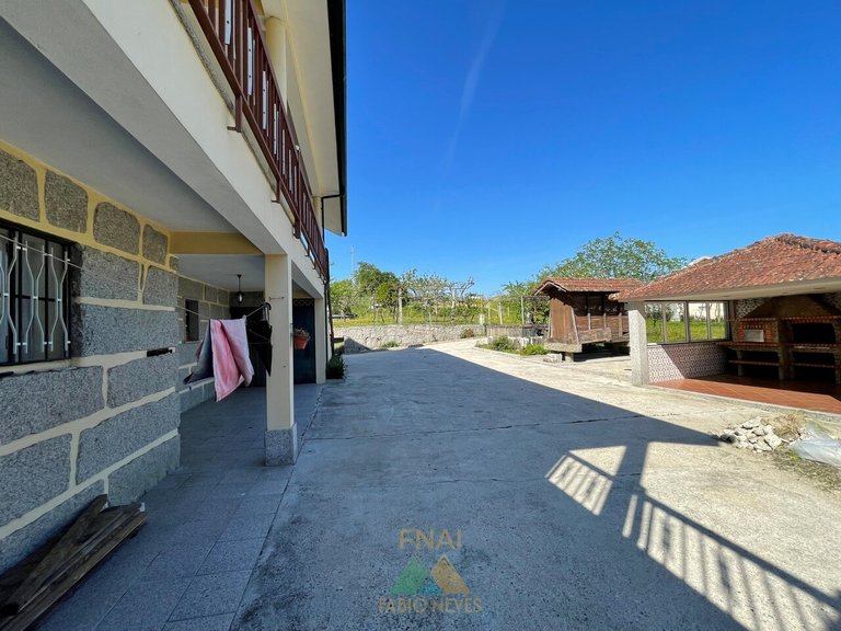 Villa for Sale in Prozelo, Arcos De Valdevez, Portugal 11