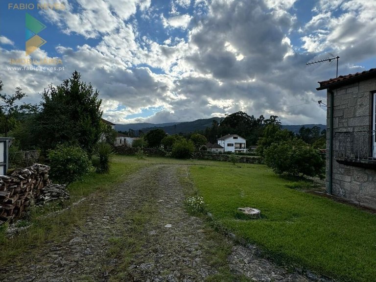 Villa for Sale in Couto, Arcos De Valdevez, Portugal 7