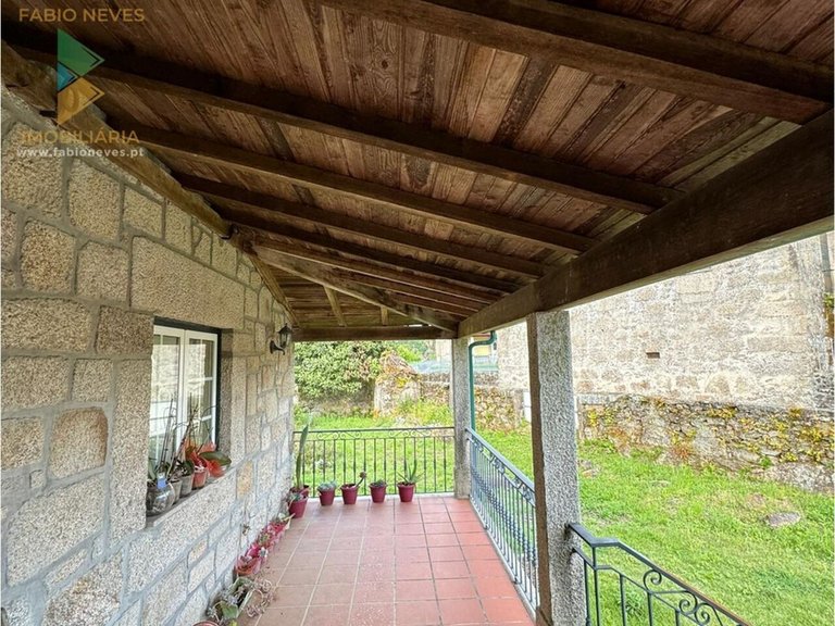 Villa for Sale in Couto, Arcos De Valdevez, Portugal 10