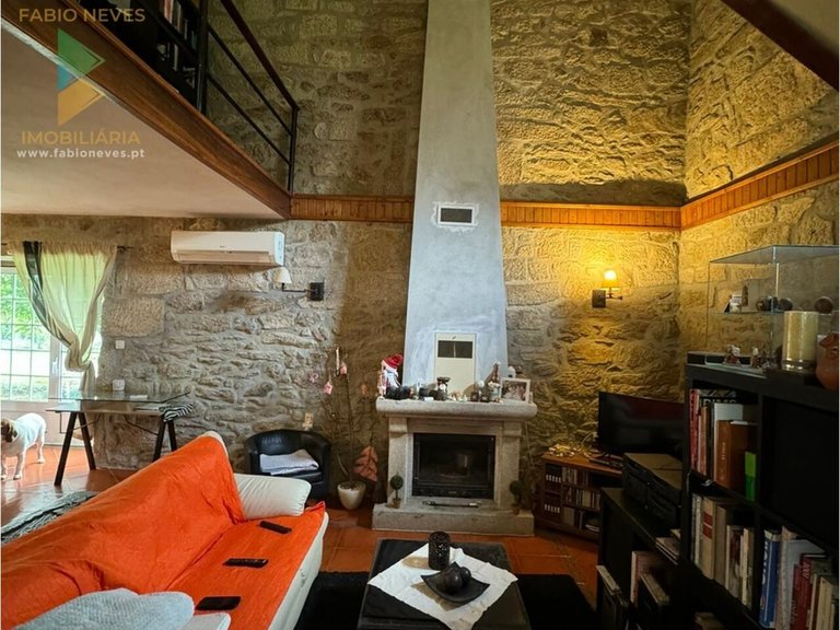 Villa for Sale in Couto, Arcos De Valdevez, Portugal 16