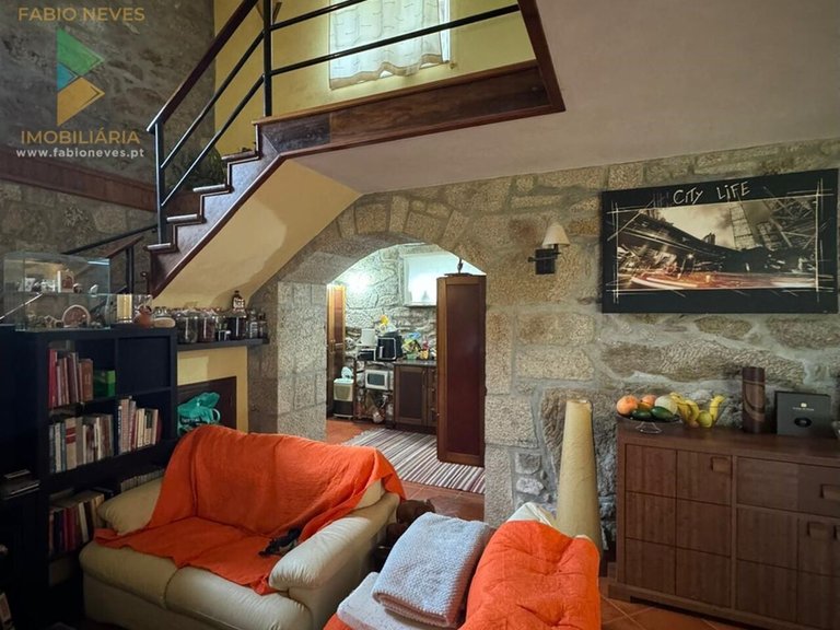 Villa for Sale in Couto, Arcos De Valdevez, Portugal 21