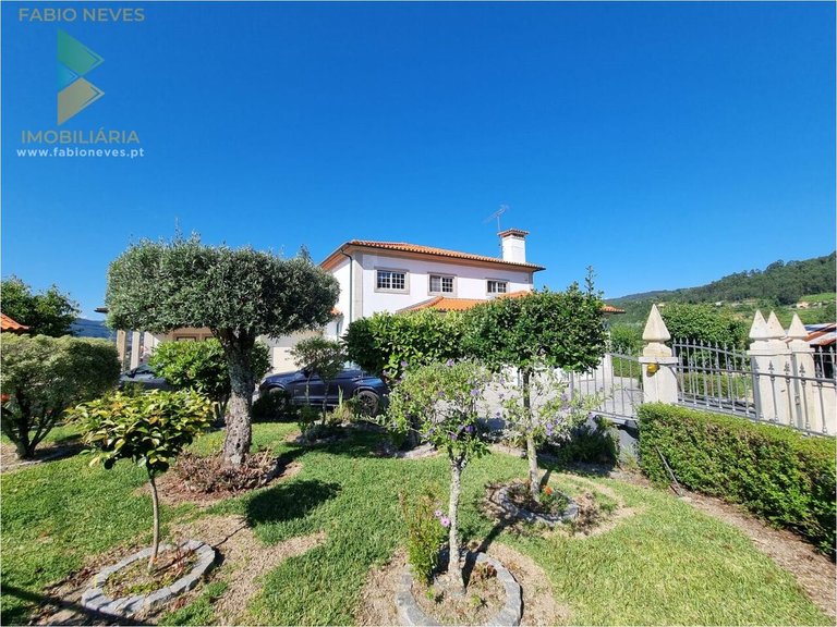 Villa for Sale in Gondufe, Ponte De Lima, Portugal 2