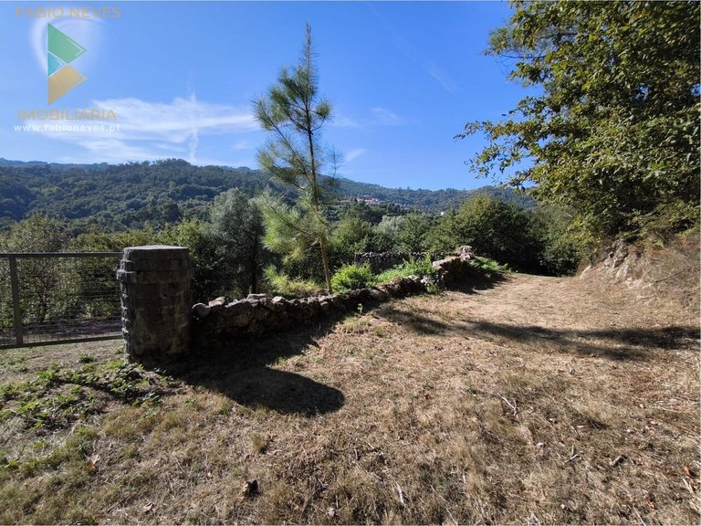 Villa for Sale in Ruivos, Ponte Da Barca, Portugal 14