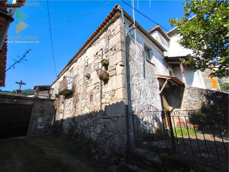 Villa for Sale in Vale, Arcos De Valdevez, Portugal 2