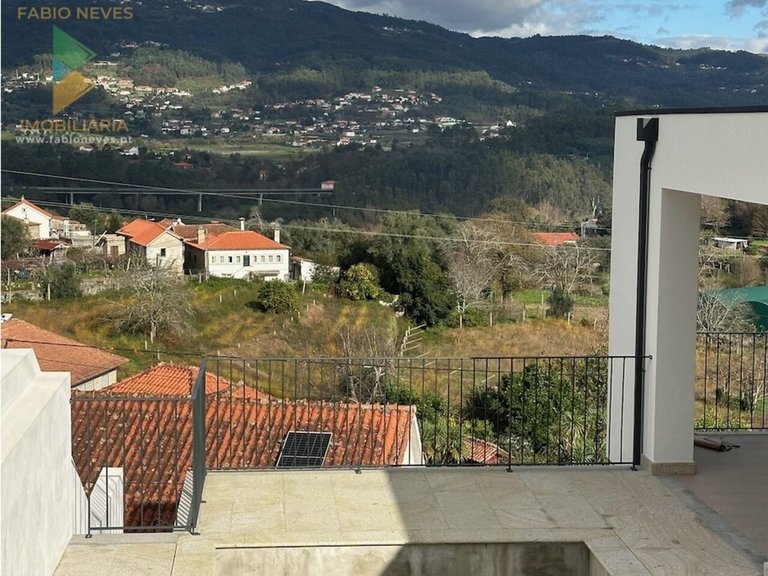 Villa for Sale in Ribeira, Ponte De Lima, Portugal 9