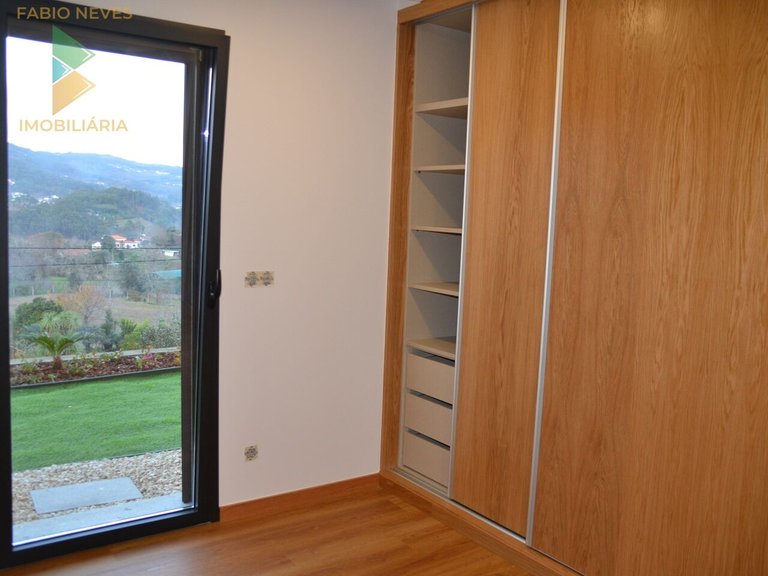 Villa for Sale in Ribeira, Ponte De Lima, Portugal 29