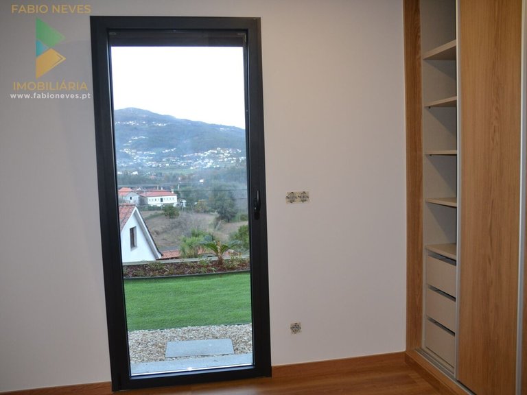 Villa for Sale in Ribeira, Ponte De Lima, Portugal 32