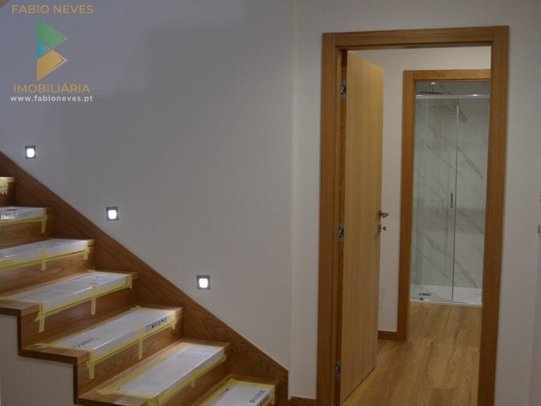 Villa for Sale in Ribeira, Ponte De Lima, Portugal 33