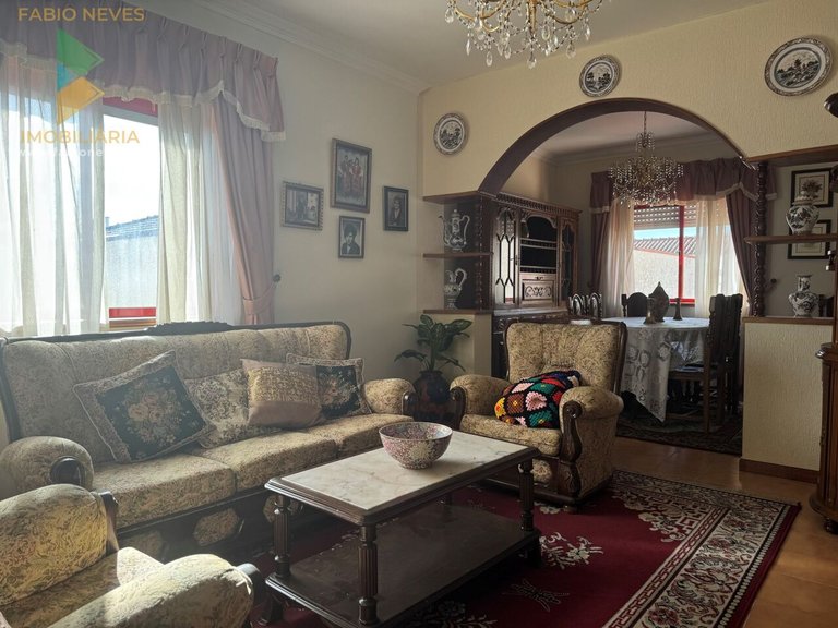 Apartment for Sale in União Das Freguesias De Arcos De Valdevez (salvador), Vila Fonche E Parada, Arcos De Valdevez, Portugal 1