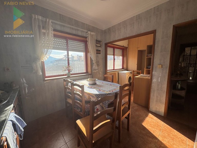 Apartment for Sale in União Das Freguesias De Arcos De Valdevez (salvador), Vila Fonche E Parada, Arcos De Valdevez, Portugal 4