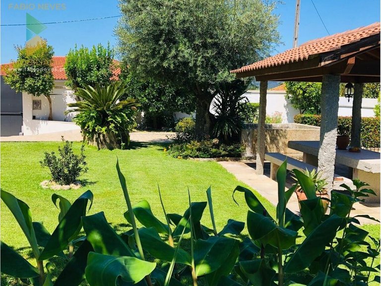 Villa for Sale in Gandra, Ponte De Lima, Portugal 8