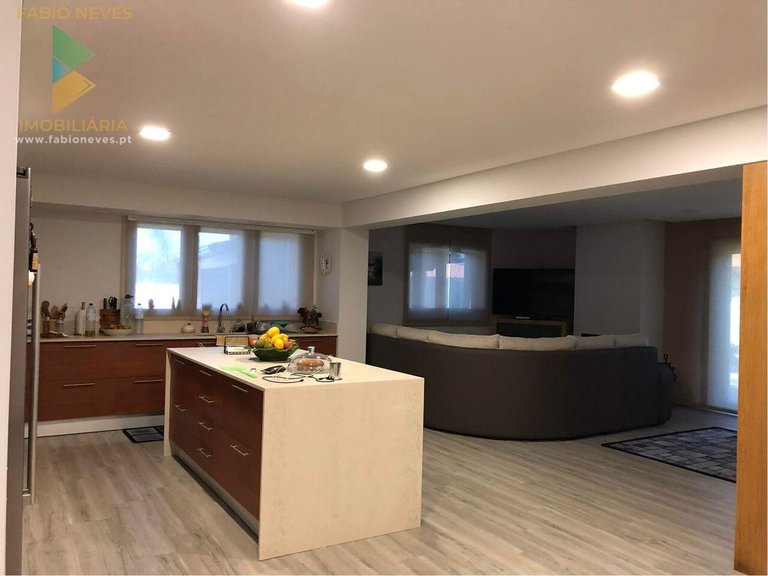Villa for Sale in Gandra, Ponte De Lima, Portugal 15