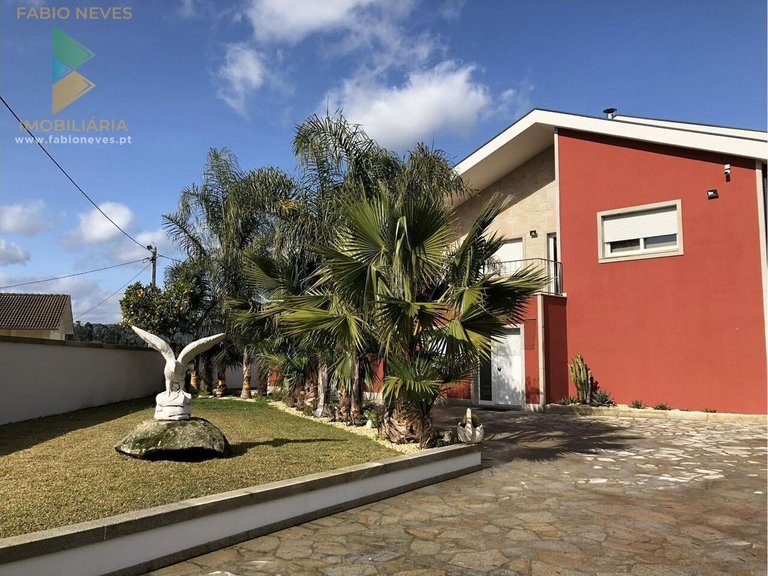 Villa for Sale in Gandra, Ponte De Lima, Portugal 30