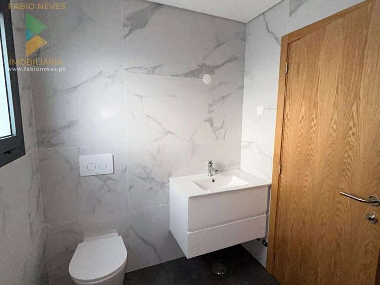 Apartment for Sale in União Das Freguesias De Arcos De Valdevez (são Paio) E Giela, Arcos De Valdevez, Portugal 9