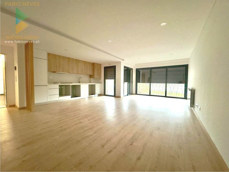 Apartment for Sale in União Das Freguesias De Arcos De Valdevez (são Paio) E Giela, Arcos De Valdevez, Portugal 1