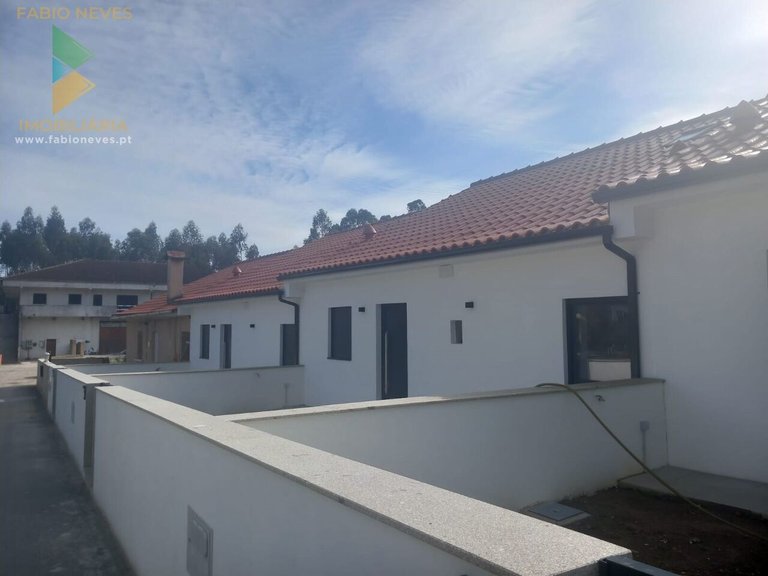 Villa for Sale in Fontão, Ponte De Lima, Portugal 3