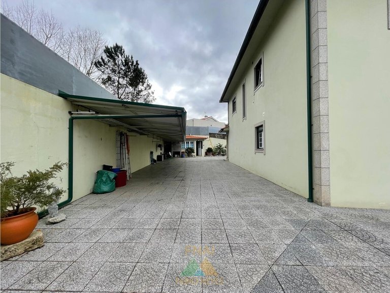 Villa for Sale in Rebordões (santa Maria), Ponte De Lima, Portugal 8