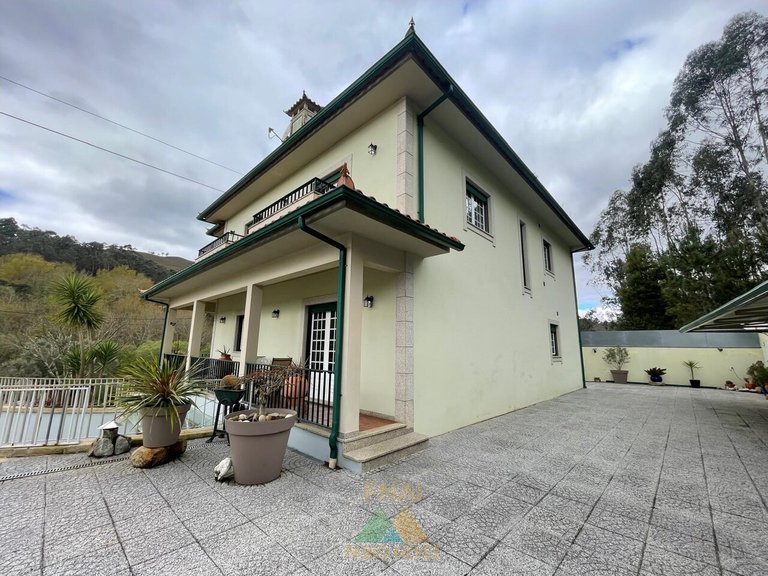 Villa for Sale in Rebordões (santa Maria), Ponte De Lima, Portugal 13