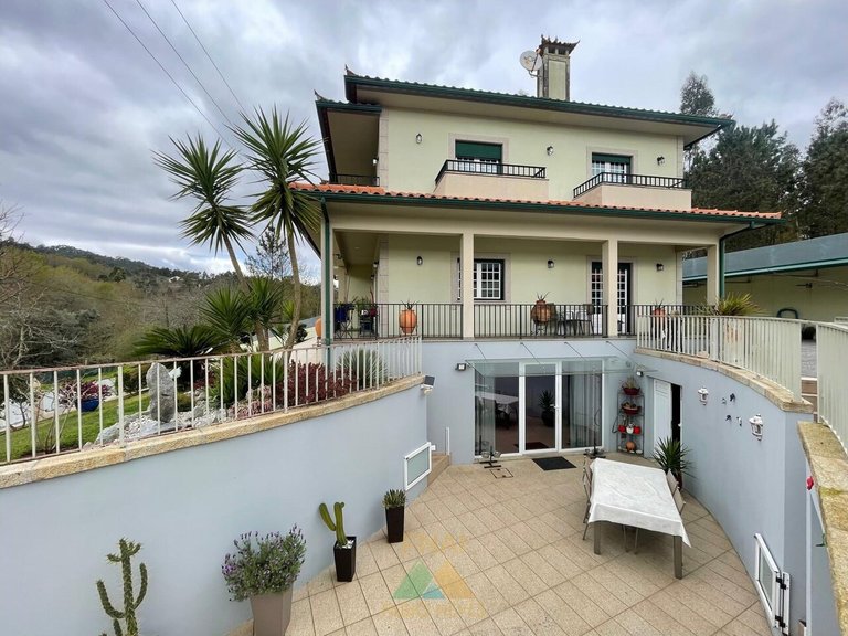 Villa for Sale in Rebordões (santa Maria), Ponte De Lima, Portugal 19