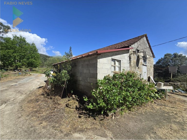 Villa for Sale in Gondoriz, Arcos De Valdevez, Portugal 2