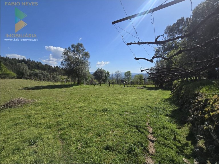 Villa for Sale in Gondoriz, Arcos De Valdevez, Portugal 4