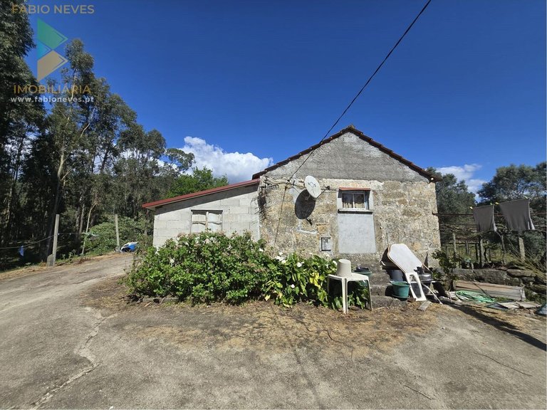 Villa for Sale in Gondoriz, Arcos De Valdevez, Portugal 1