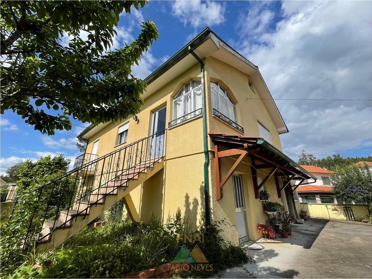 Villa for Sale in Couto, Arcos De Valdevez, Portugal 1