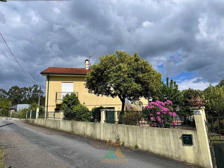 Villa for Sale in Couto, Arcos De Valdevez, Portugal 5