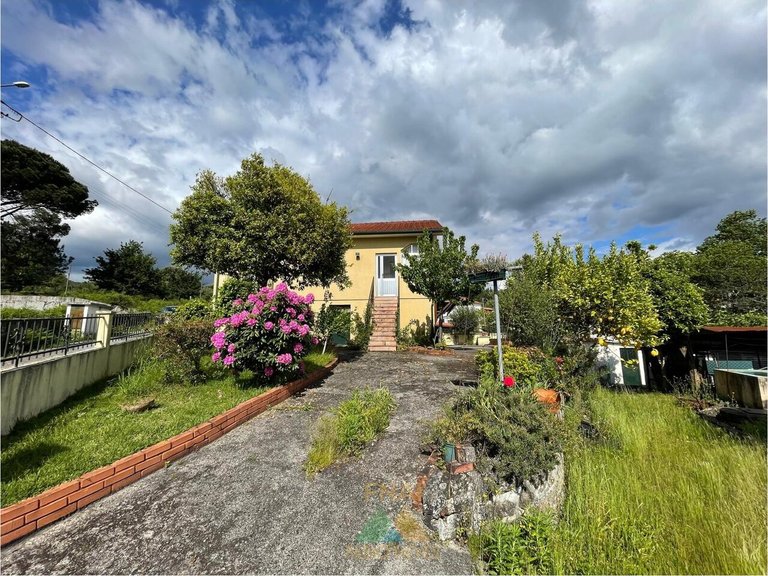Villa for Sale in Couto, Arcos De Valdevez, Portugal 8