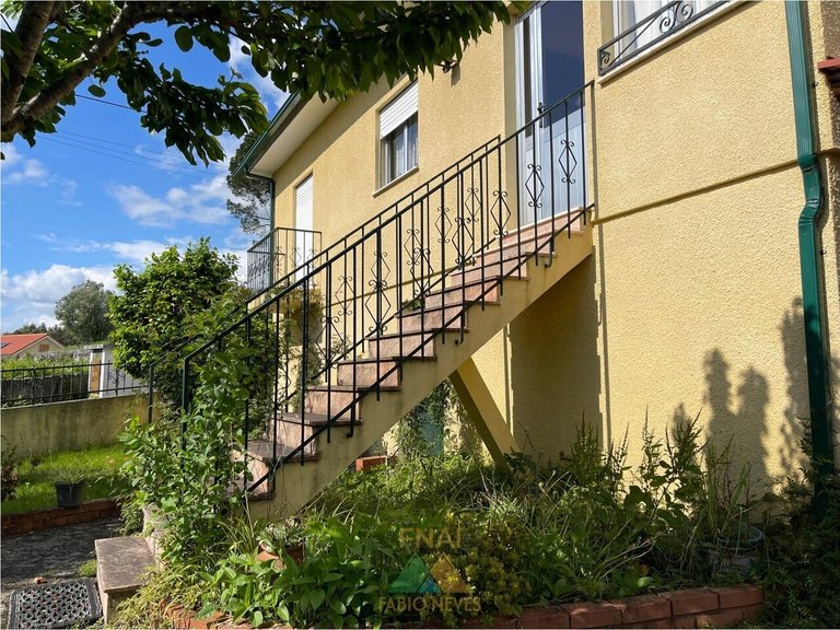 Villa for Sale in Couto, Arcos De Valdevez, Portugal 10